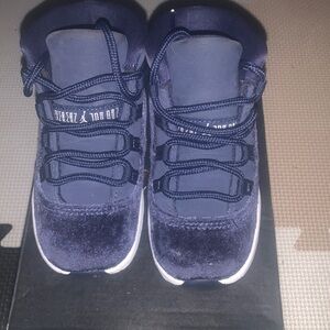 Midnight Navy Retro Jordan 11